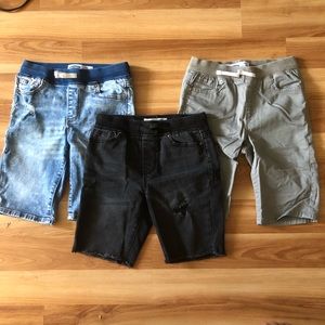 Bundle of 4 Old Navy Boys Shorts, Lrg (10/12)